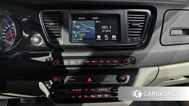 Kia The New Carnival 2018 Черный из Кореи, фото 2