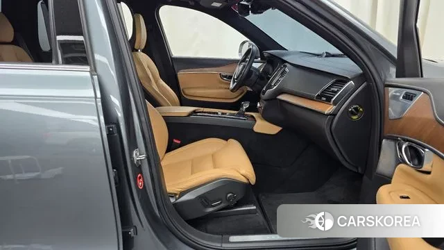 Volvo XC90 second Generation 2018 Серебристо-серый из Кореи, фото 2