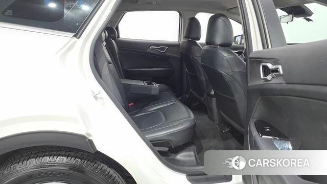 Kia Sportage 5th Generation 2022 Белый из Кореи, фото 2