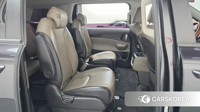 Kia The New Carnival 4th Generation 2024 Серый из Кореи, фото 2
