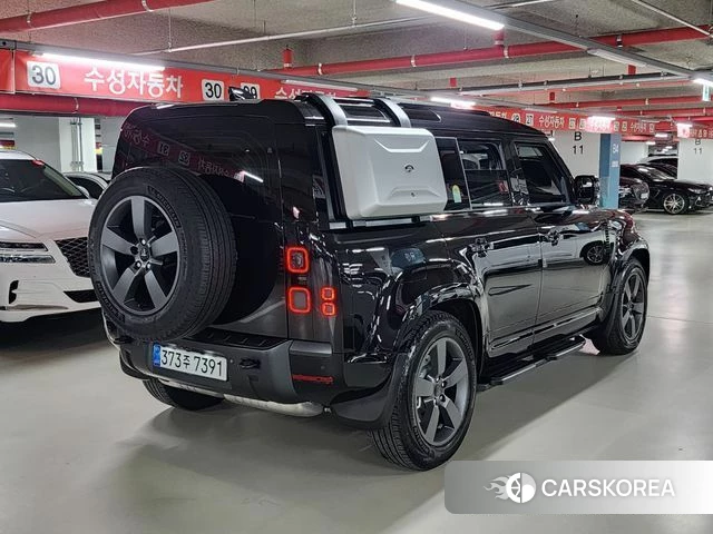 Land Rover Defender (L663) 2026 Черный из Кореи, фото 2