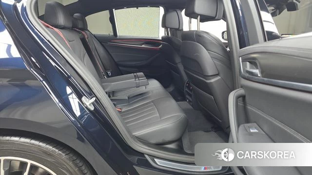 BMW 5 Series (G30) 2023 Черный из Кореи, фото 2