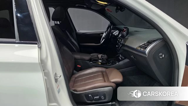 BMW X3 (G01) 2023 Белый из Кореи, фото 2