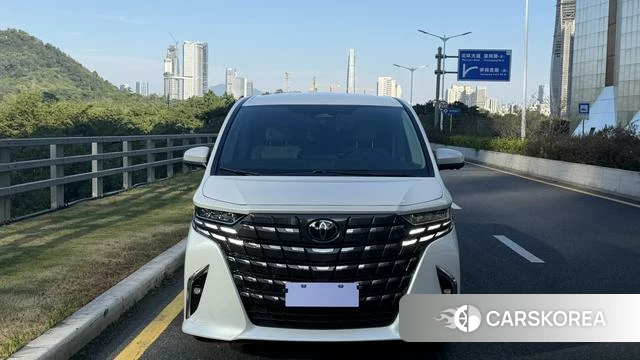 Toyota Alphard 2024 Белый из Китая, фото 2