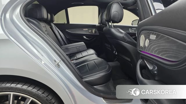 Mercedes-Benz E-Class W213 2022 Серебристо-серый из Кореи, фото 2
