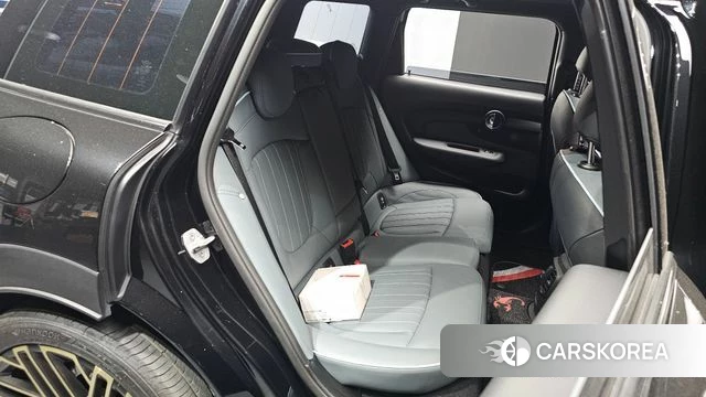 Mini Cooper S Clubman 2023 Черный из Кореи, фото 2