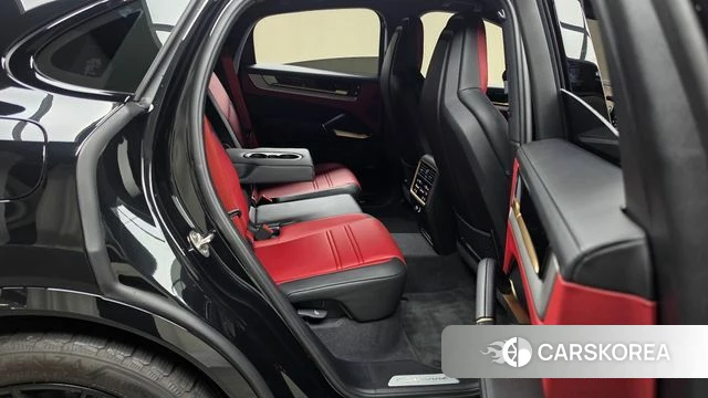 Porsche Cayenne (PO536) 2025 Черный из Кореи, фото 2