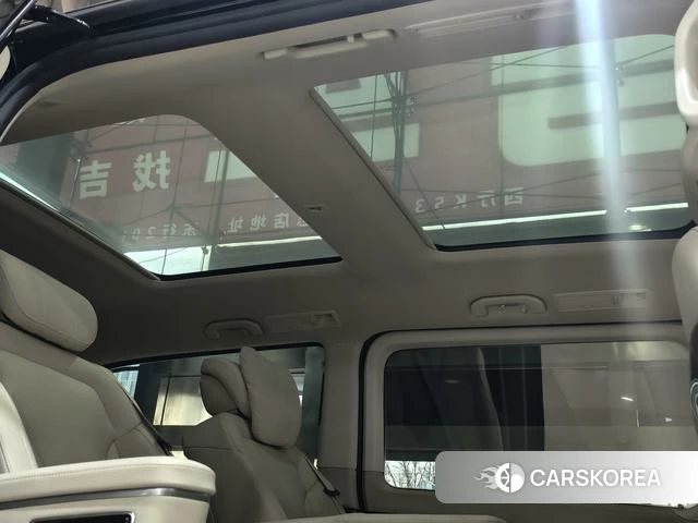 Mercedes-Benz V-Class 2023 Черный из Китая, фото 2