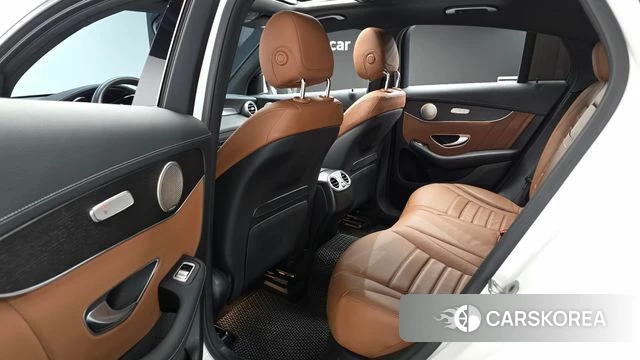 Mercedes-Benz GLC-Class X253 2023 Белый из Кореи, фото 2