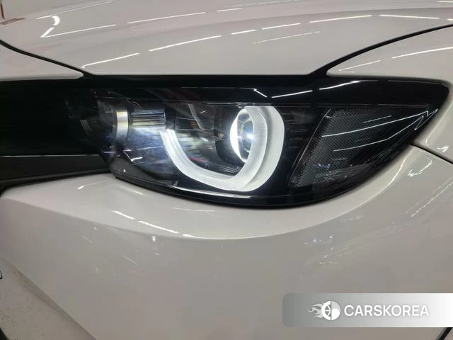 Mazda CX-50 2023 Белый из Китая, фото 2