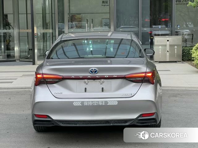 Toyota Avalon 2021 Серебристо-серый из Китая, фото 2