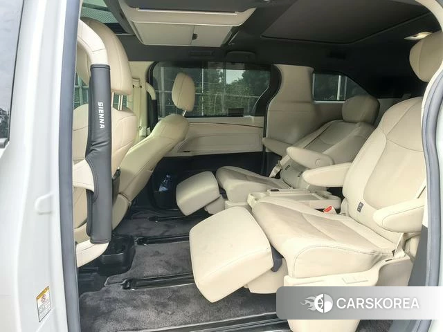 Toyota Sienna 2022 Белый из Китая, фото 2