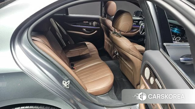 Mercedes-Benz E-Class W213 2021 Серый из Кореи, фото 2