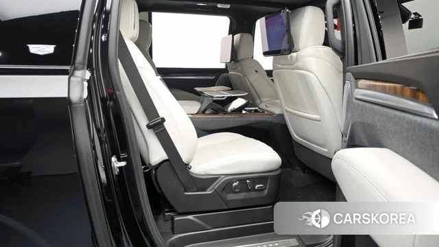 Cadillac Escalade 5th Generation 2025 Черный из Кореи, фото 2