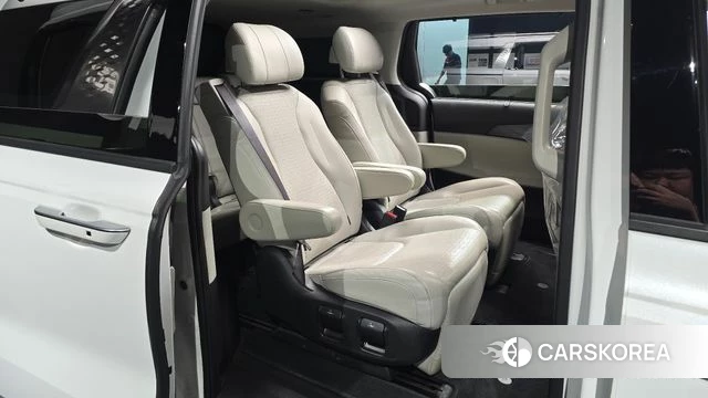 Kia Carnival 4th generation 2023 Белый из Кореи, фото 2