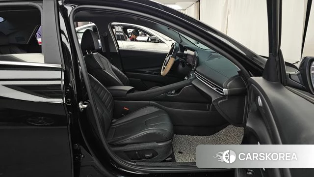 Hyundai Avante (CN7) 2022 Черный из Кореи, фото 2