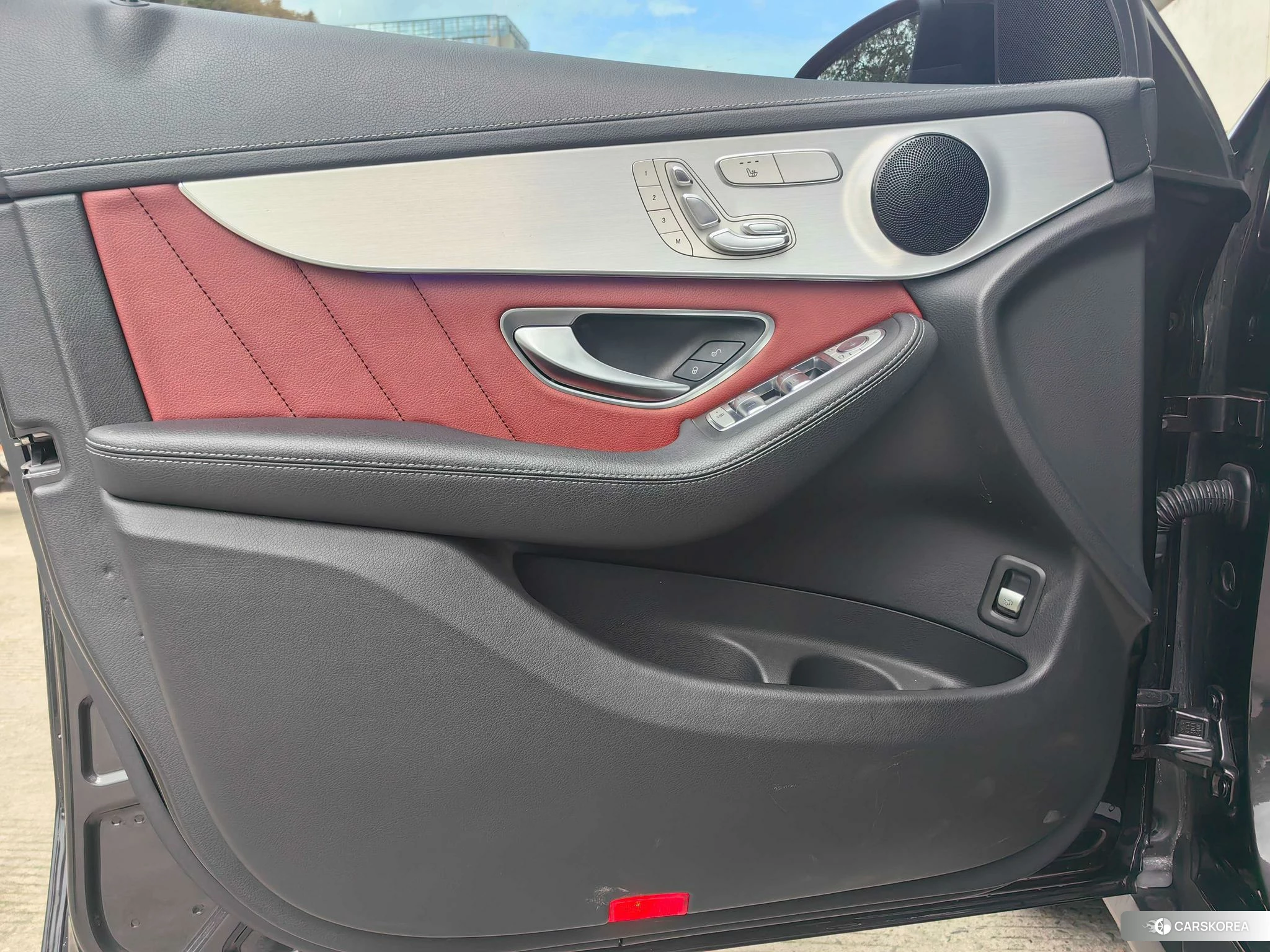 Mercedes-Benz GLC 2021 Темно-серый из Китая, фото 2