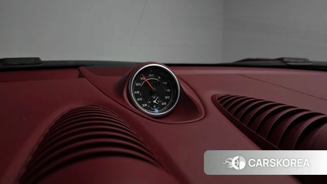 Porsche 718 Boxster 2023 Серебристо-серый из Кореи, фото 2