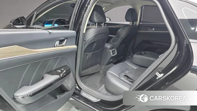 Kia K5 3rd generation 2023 Черный из Кореи, фото 2