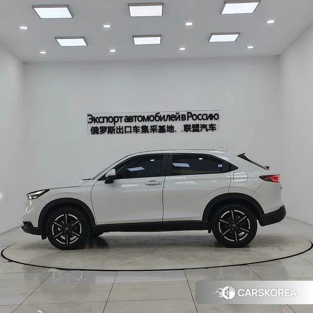 Honda Vezel 2023 Белый из Китая, фото 2