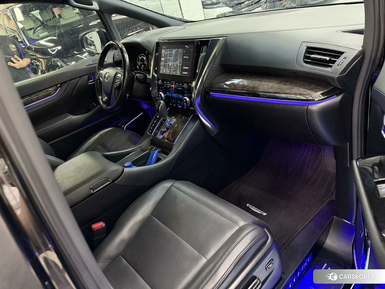 Toyota Vellfire 2021 Черный из Китая, фото 2