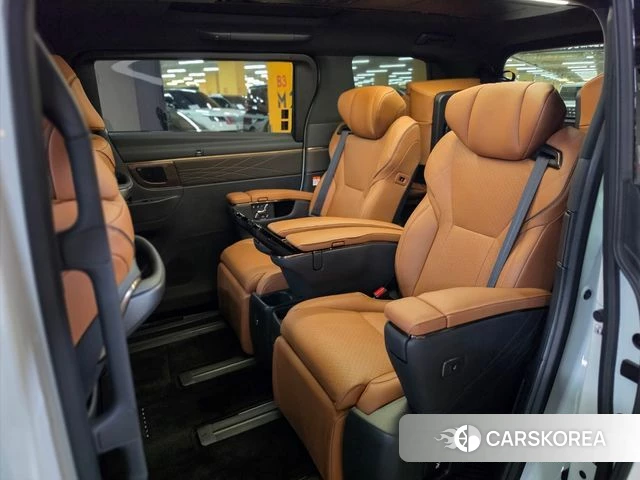 Toyota Alphard 4th Generation 2025 Белый из Кореи, фото 2