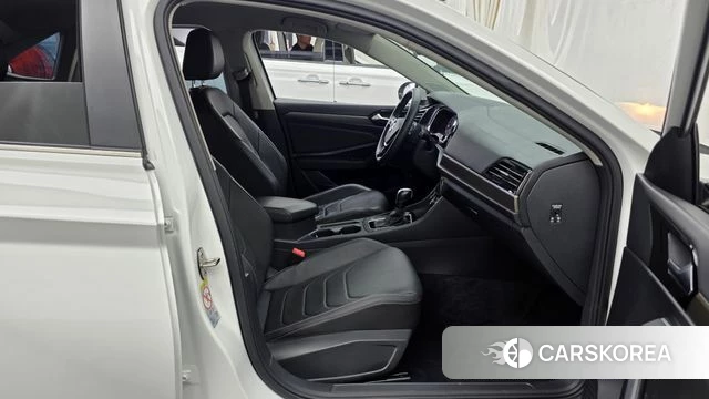 Volkswagen 7th Generation of Jetta 2021 Белый из Кореи, фото 2