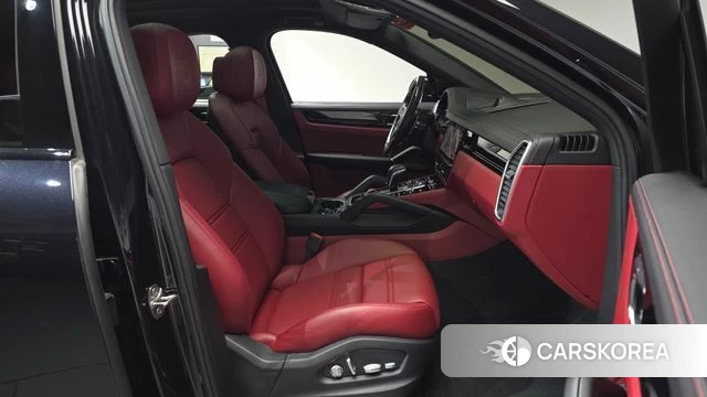 Porsche Cayenne (PO536) 2020 Черный из Кореи, фото 2