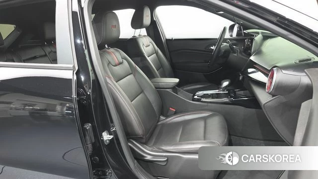 Chevrolet (GM Daewoo) Trax Crossover 2023 Черный из Кореи, фото 2