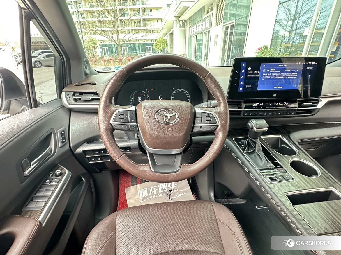 Toyota Sienna 2021 Белый из Китая, фото 2