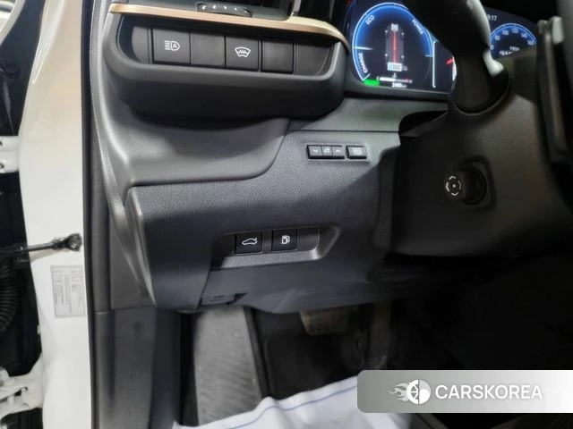 Toyota Crown Crossover 2026 Белый из Кореи, фото 2