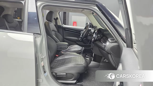 Mini Cooper 2021 Серый из Кореи, фото 2