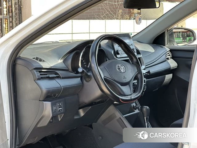 Toyota Yaris L 2020 Белый из Китая, фото 2