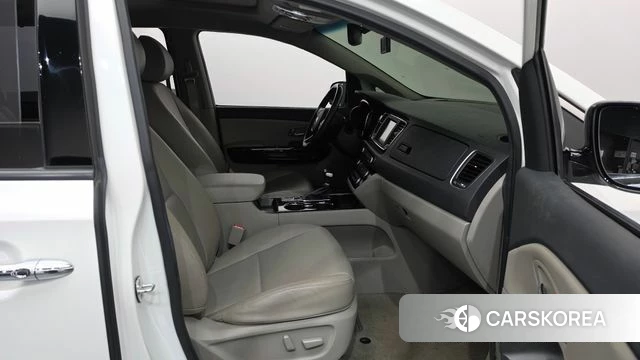 Kia The New Carnival 2020 Белый из Кореи, фото 2