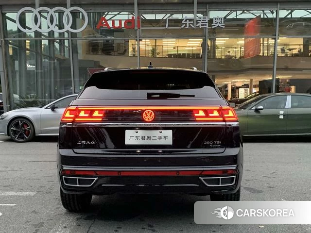 Volkswagen Teramont 2026 Черный из Китая, фото 2