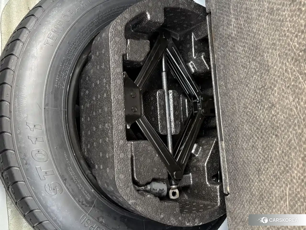 Kia KX3 2022 Белый из Китая, фото 2