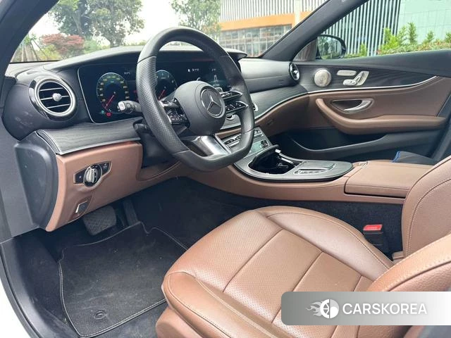 Mercedes-Benz E-Class 2021 Черный из Китая, фото 2