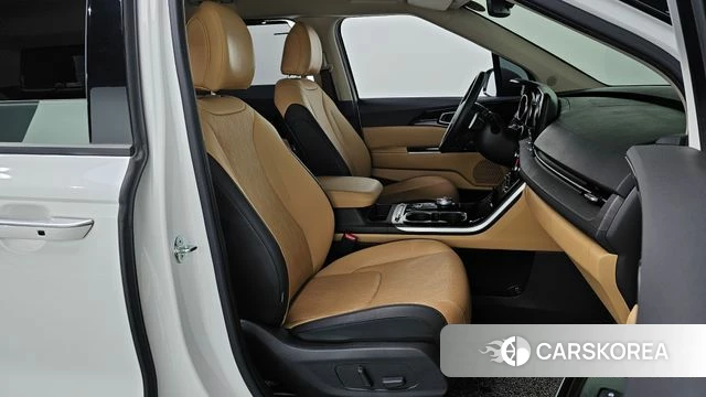 Kia Carnival 4th generation 2023 Белый из Кореи, фото 2