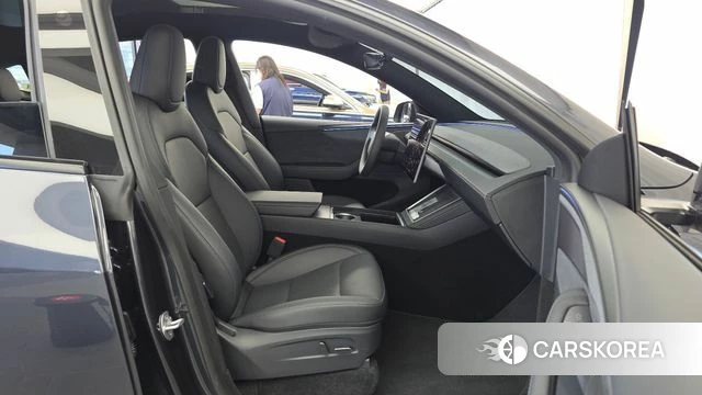 Tesla Model Y 2026 Серый из Кореи, фото 2
