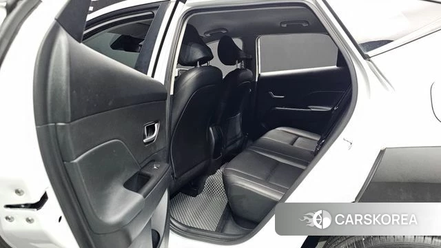 Hyundai Kona (SX2) 2023 Белый из Кореи, фото 2