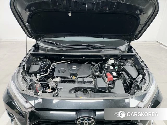 Toyota RAV4 2024 Черный из Китая, фото 2