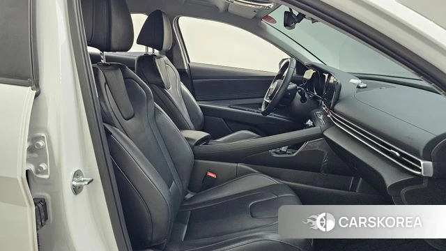 Hyundai Avante (CN7) 2022 Белый из Кореи, фото 2