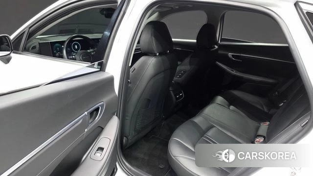 Hyundai Sonata D Edge Hybrid (DN8) 2023 Белый из Кореи, фото 2
