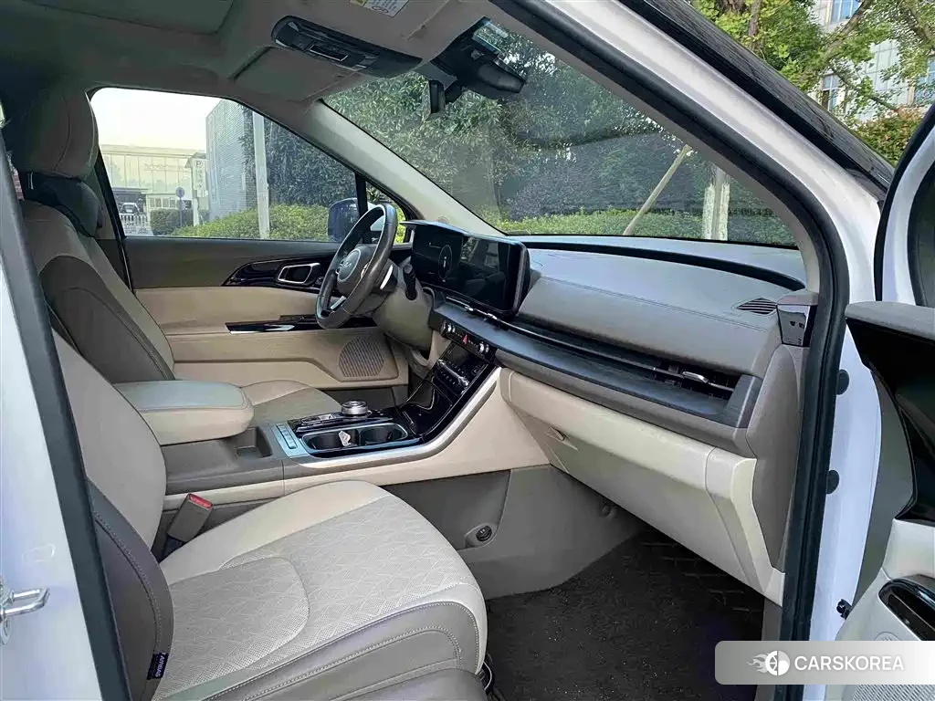 Kia Carnival 2023 Белый из Китая, фото 2