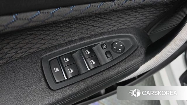 BMW 1 Series (F20) 2018 Белый из Кореи, фото 2
