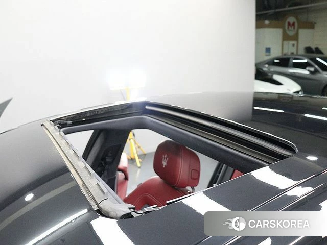 Maserati Quattroporte 2018 Черный из Кореи, фото 2
