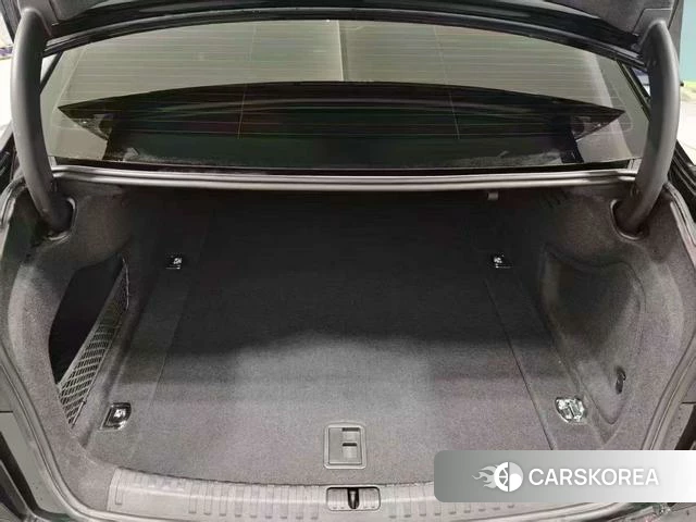 Audi A6L 2025 Черный из Китая, фото 2