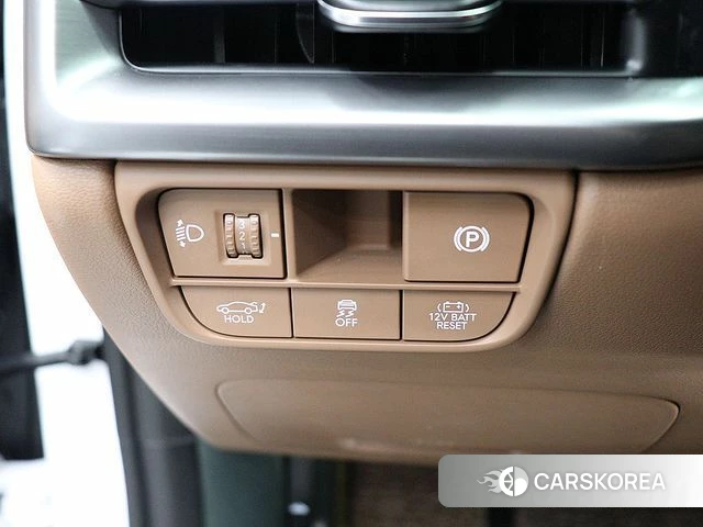 Hyundai Grandeur Hybrid (GN7) 2025 Белый из Кореи, фото 2