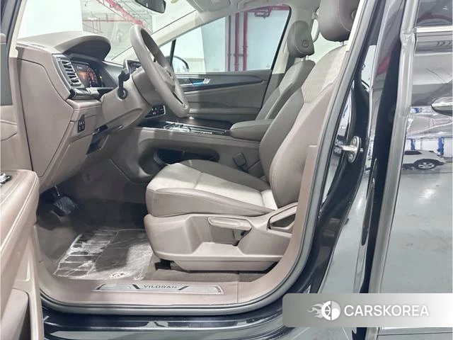 Volkswagen Viloran 2024 Черный из Китая, фото 2
