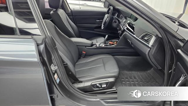 BMW 3 Series GT (F34) 2018 Серый из Кореи, фото 2